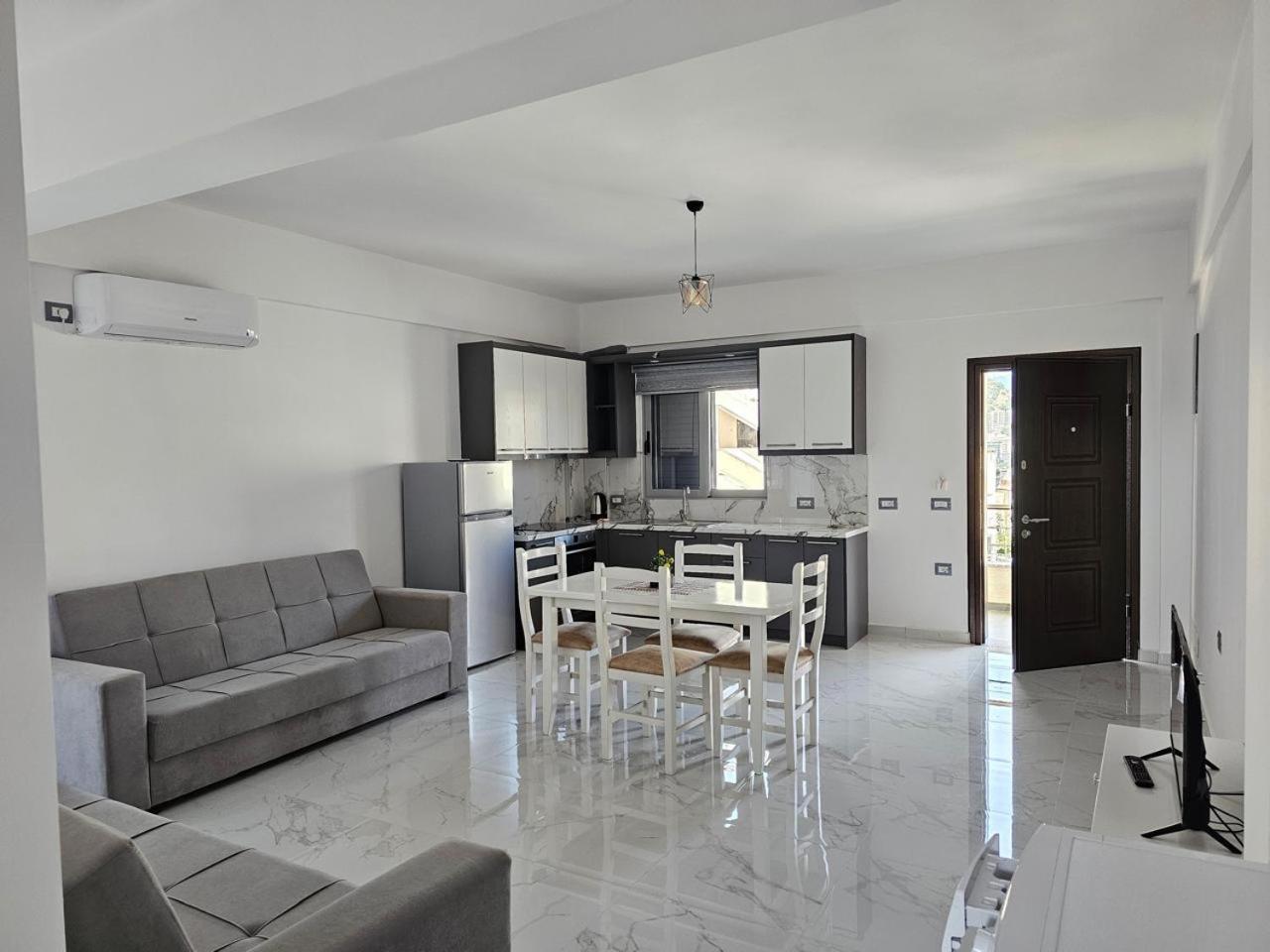 Taku 1 Appartement Sarandë